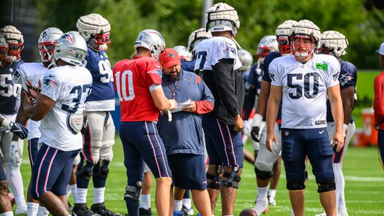 Bedard: Patriots Camp Report 08.02.22 - Offense has another challenging day taken at Gillette Stadium (Patriots)